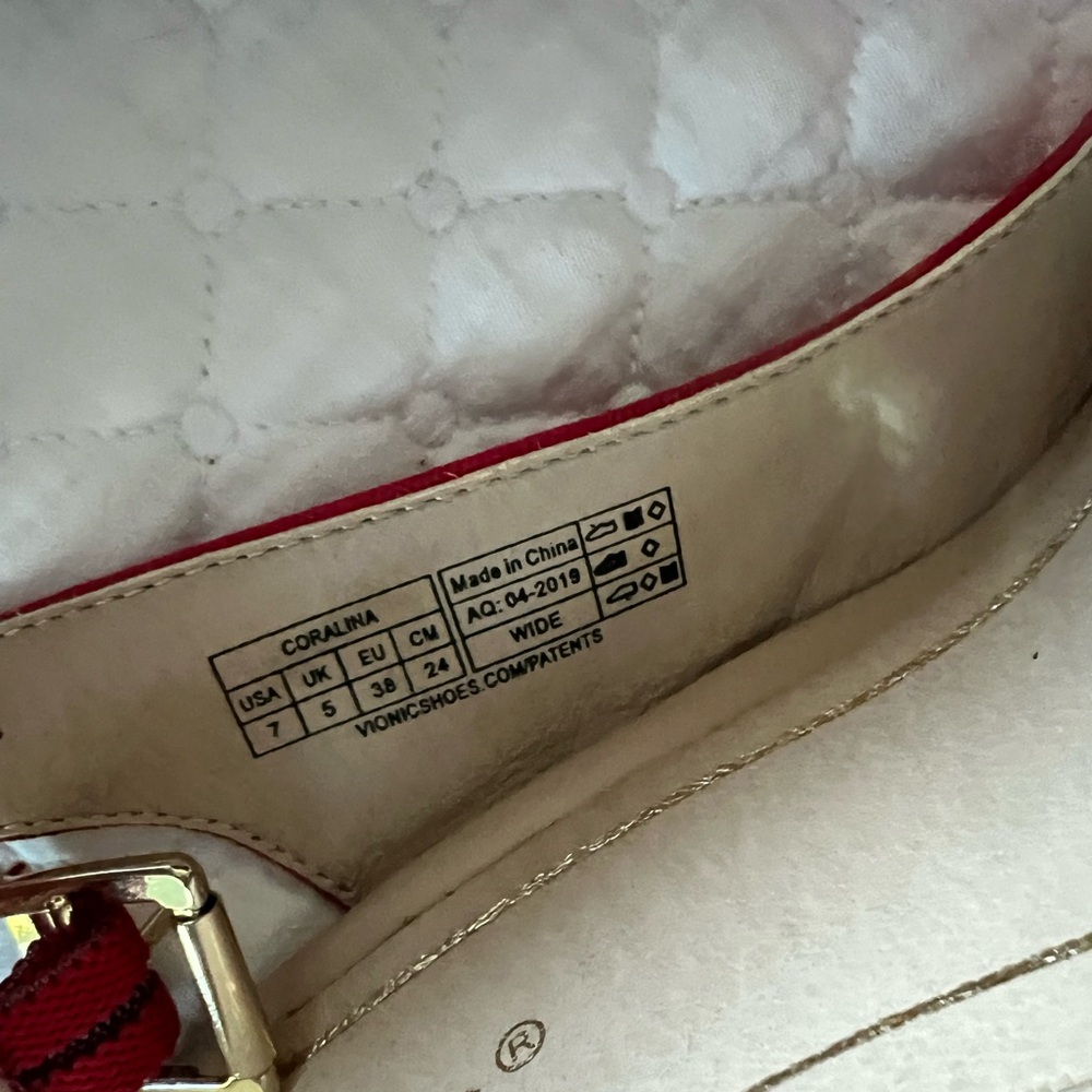 Vionic red slingback wedge espidrilles - Picture 10 of 10